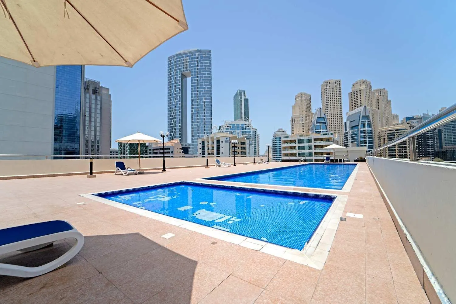 Apartment Spectacular Studio In Marina That Sleeps 2 Dubai
