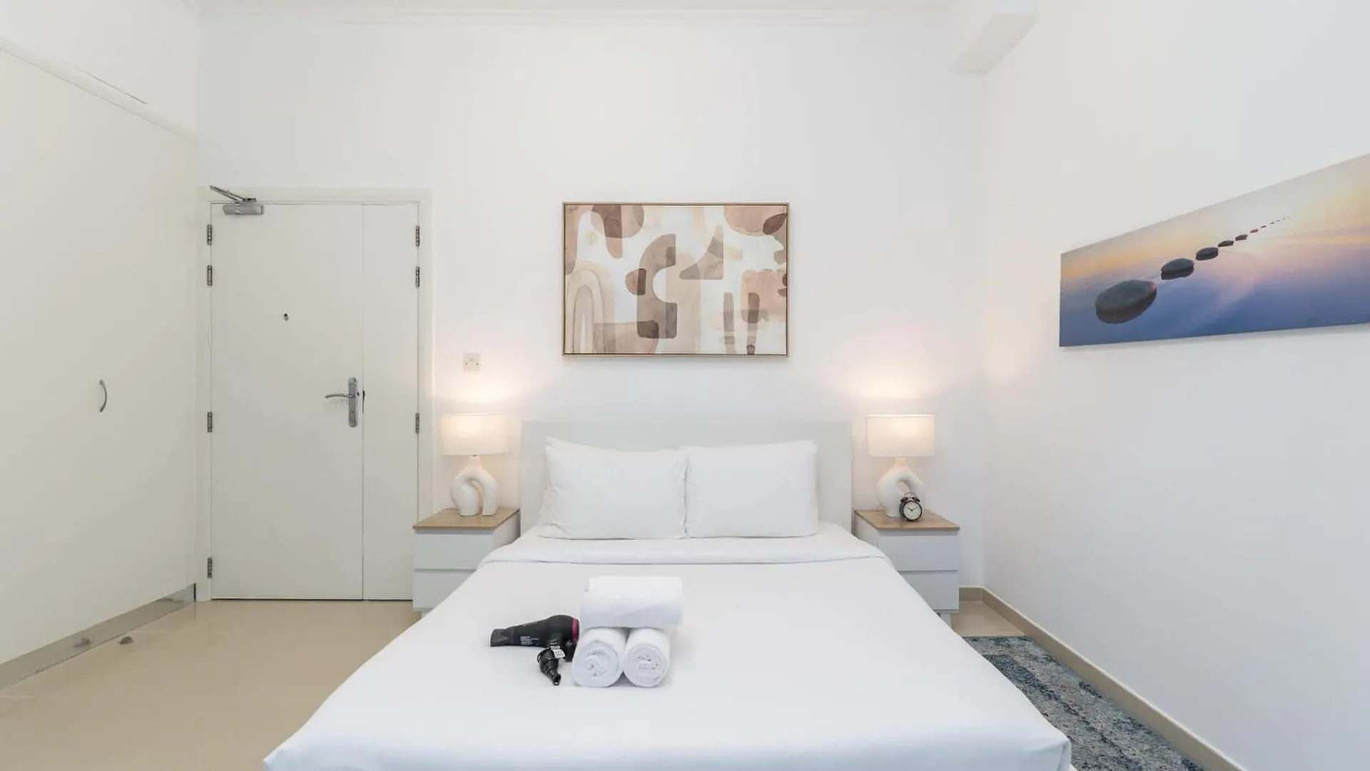 Spectacular Studio In Marina That Sleeps 2 Dubai Apartment